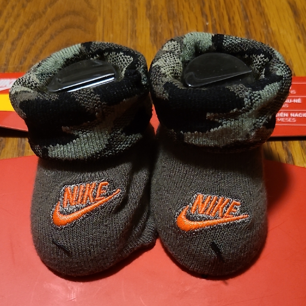 Nike Baby Booties with Camo Design 0-6 Months